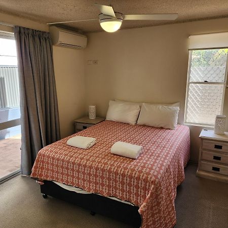 Capeview Apartments - Right On Kings Beach Caloundra Ngoại thất bức ảnh
