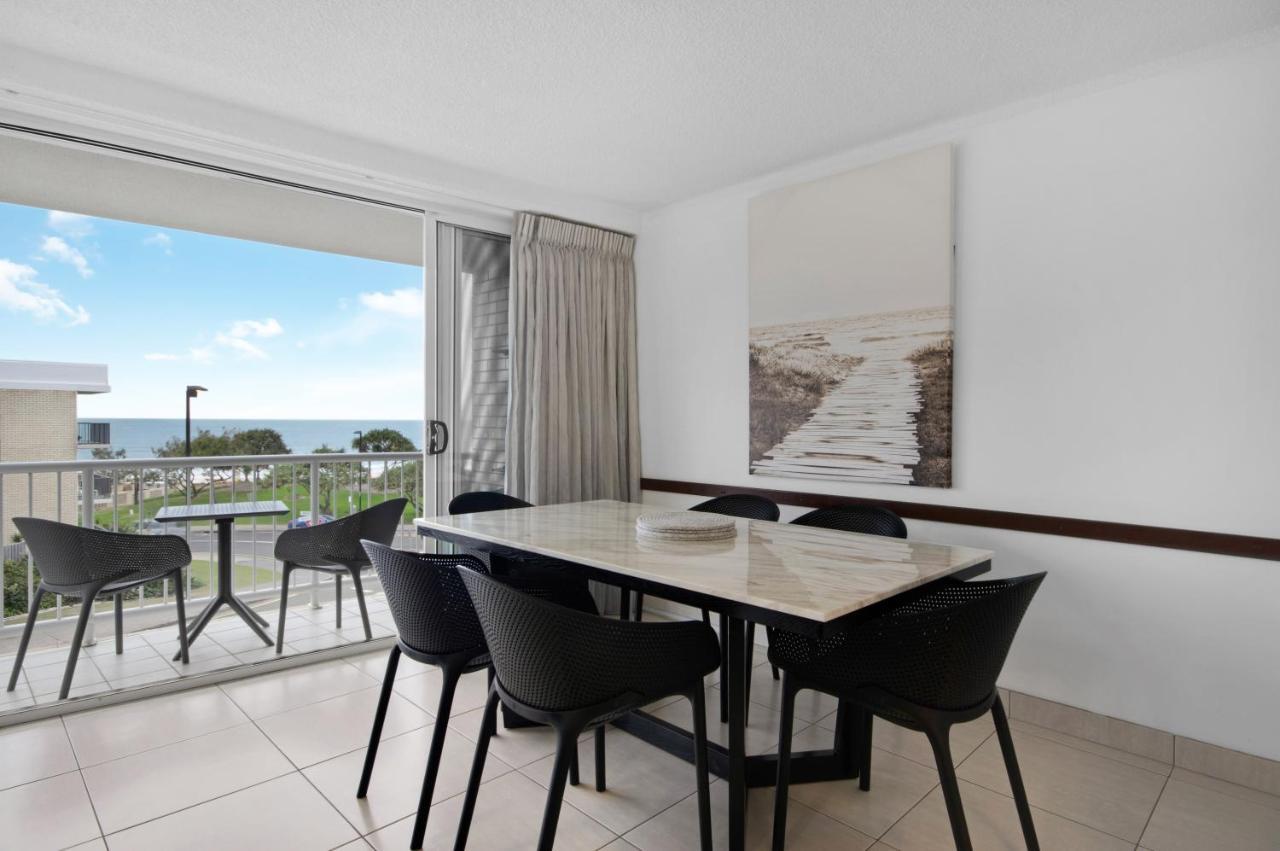 Capeview Apartments - Right On Kings Beach Caloundra Ngoại thất bức ảnh