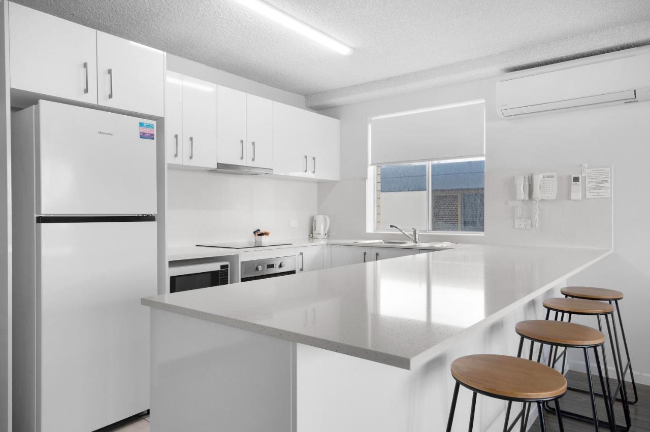 Capeview Apartments - Right On Kings Beach Caloundra Ngoại thất bức ảnh