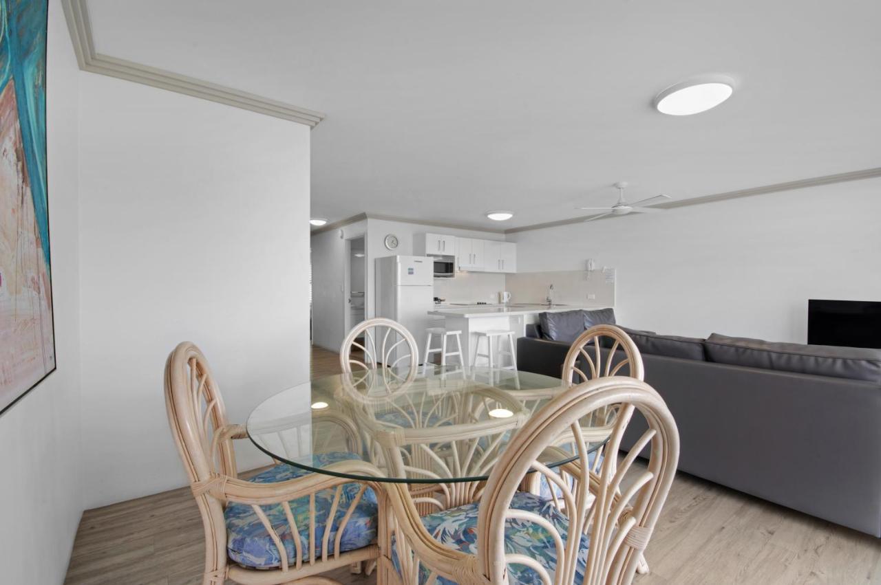 Capeview Apartments - Right On Kings Beach Caloundra Ngoại thất bức ảnh