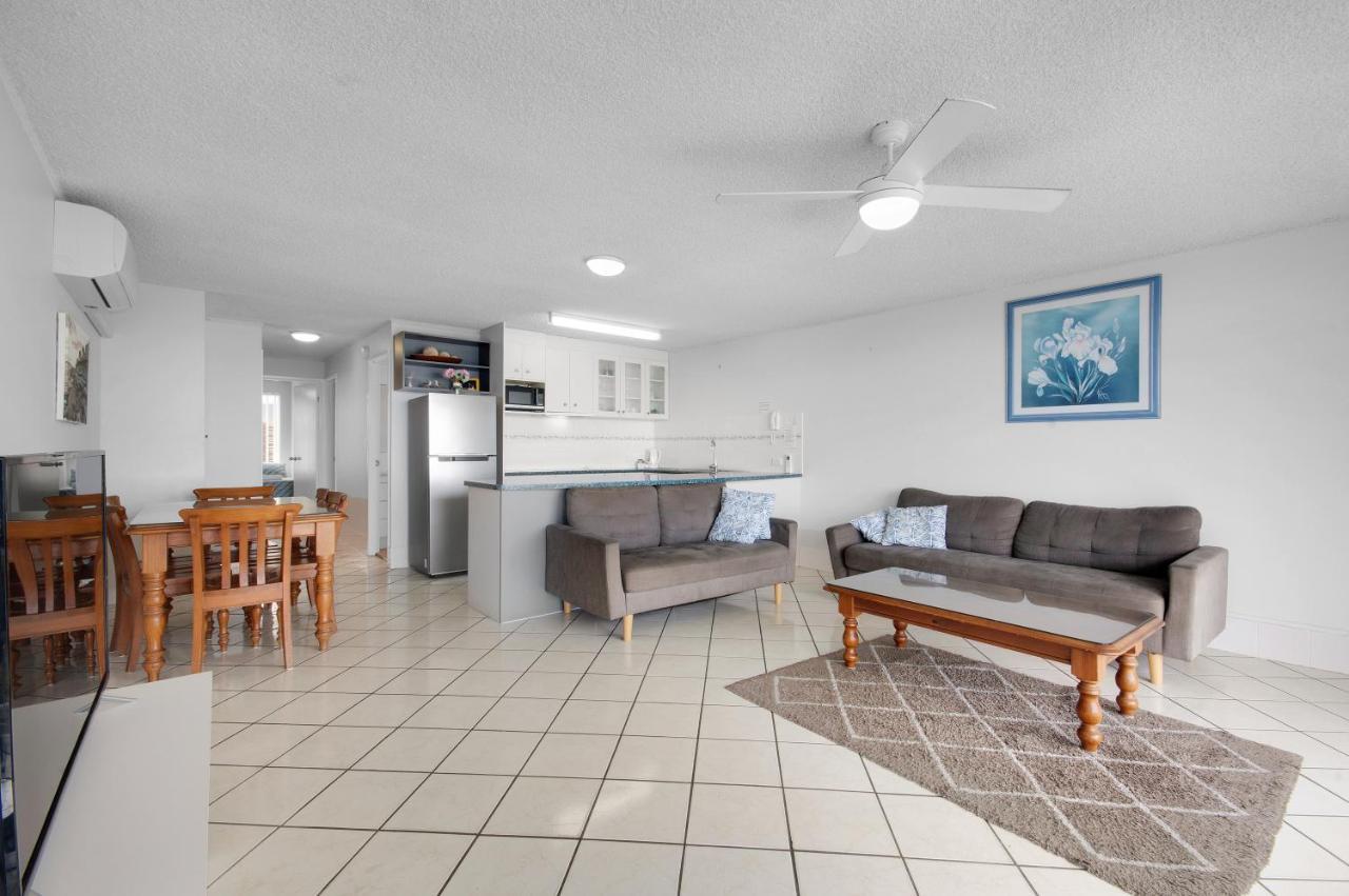 Capeview Apartments - Right On Kings Beach Caloundra Ngoại thất bức ảnh