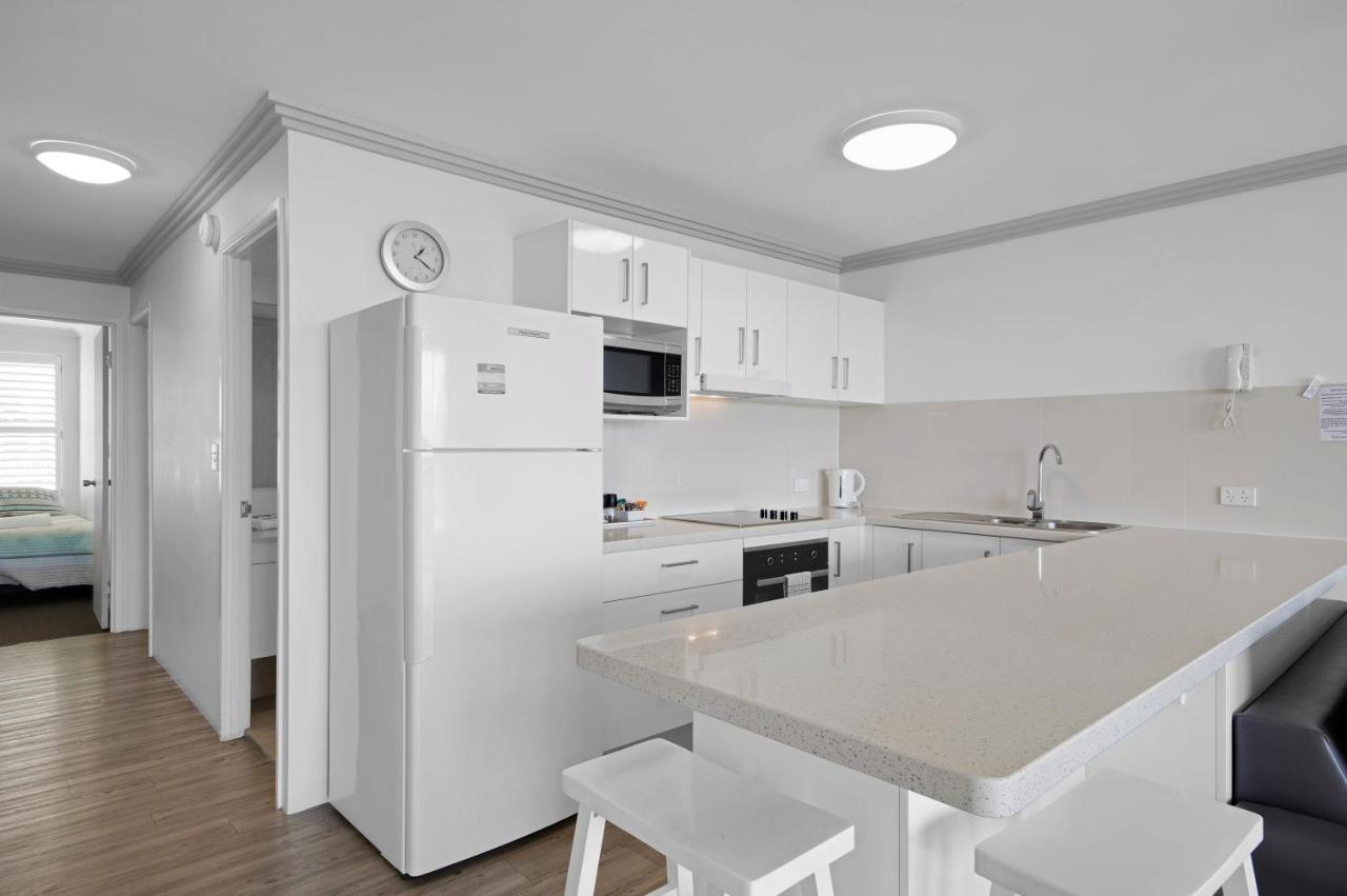 Capeview Apartments - Right On Kings Beach Caloundra Ngoại thất bức ảnh